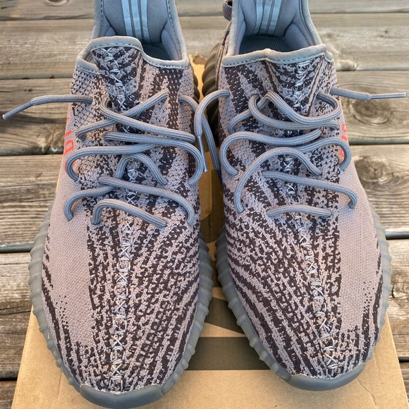 Yeezy 350 V2 Beluga 2.0 - Picture 4 of 5